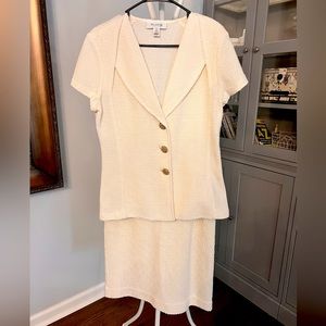 St. John Collection two piece knit cream suit set